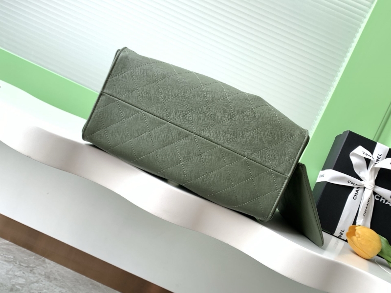 Ch**el 25c hobo bags